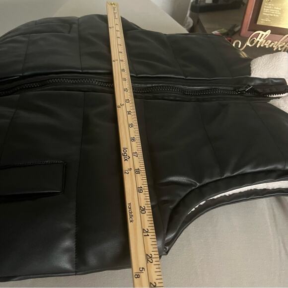NWOT Rebecca Minkoff Black Vegan Leather Sherpa Wool Reversible Vest Jacket L - Picture 7 of 7